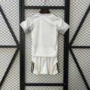 Conjunto Infantil Real Madrid Home 2025/26