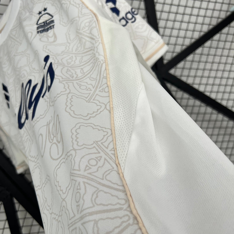 Camisa Nottingham Forest 2025/26 Away