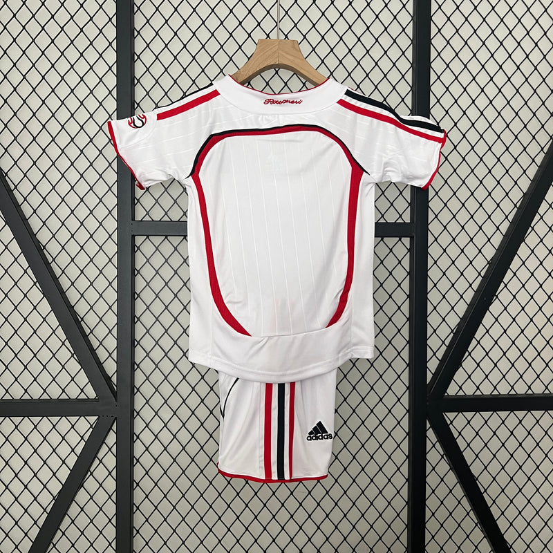 Conjunto Infantil Milan 2006/07 Away