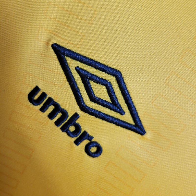 Sport usa camisa amarela de goleiro como uniforme para homenagear